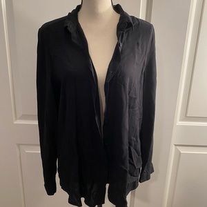 Woman’s Buttoned Shirt